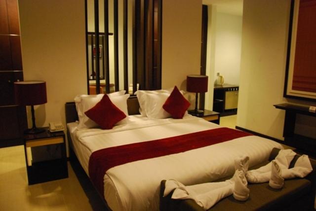 Rumah Nenek Hotel And Restaurant Padang  Habitación foto